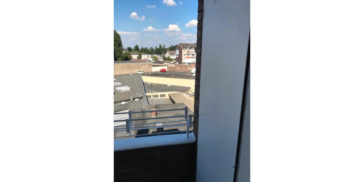 Etagenwohnung Düsseldorf Oberbilk - 2 Zimmer, 67 m&sup2;, 300.000&euro; | Angebot:27470314