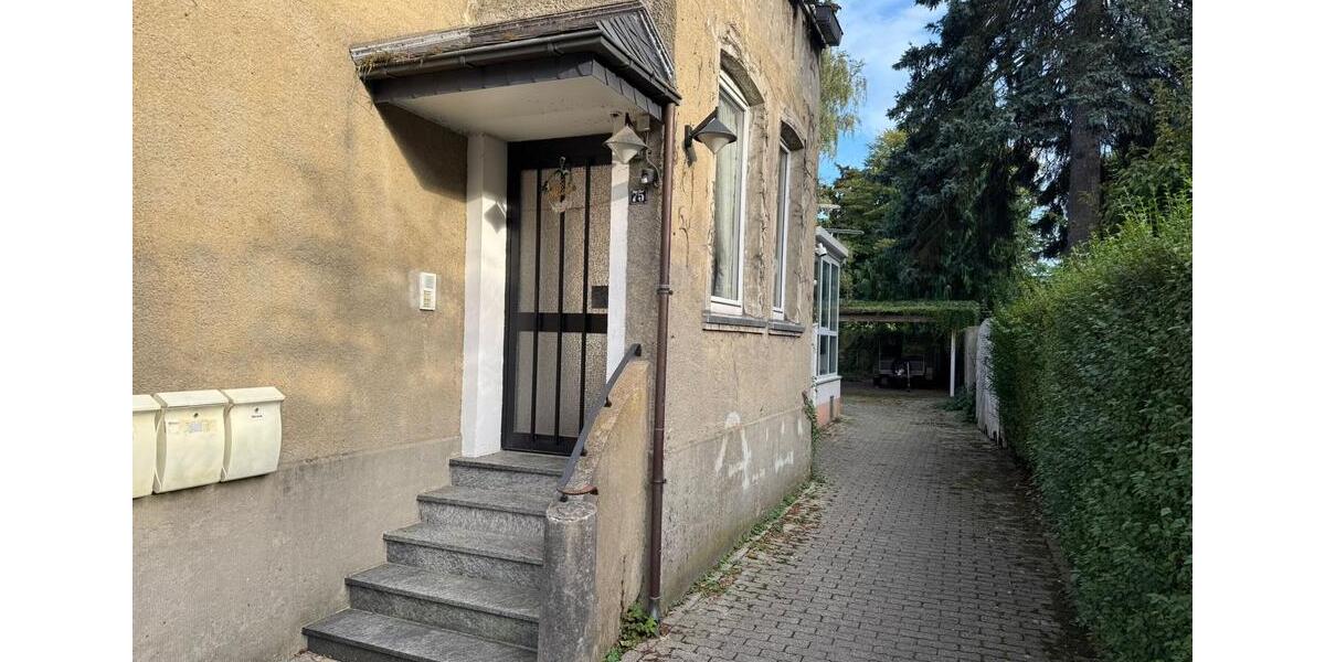 Doppelhaushälfte Erkelenz - 9 Zimmer, 240 m&sup2;, 350.000&euro; | Angebot:27227837