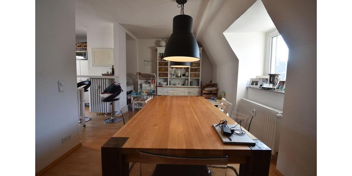 Dachgeschoßwohnung Düsseldorf Niederkassel - 3 Zimmer, 107 m&sup2;, 1.795&euro; | Angebot:26461076