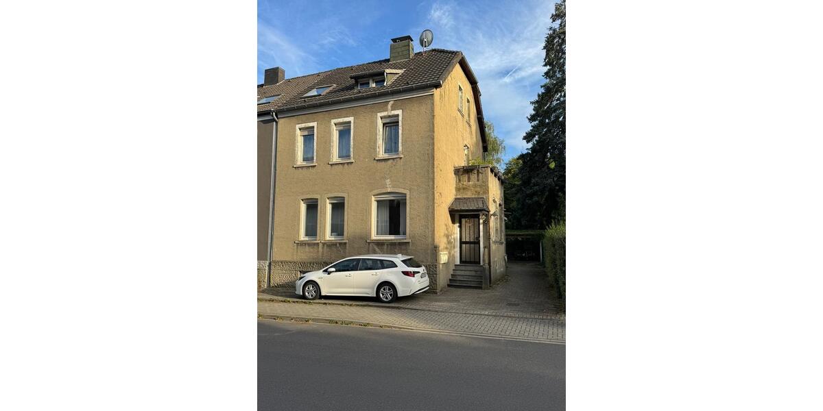 Doppelhaushälfte Erkelenz - 9 Zimmer, 240 m&sup2;, 350.000&euro; | Angebot:27227837