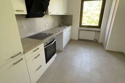 Wohnung Düsseldorf Pempelfort - 3 Zimmer, 81 m&sup2;, 1.335&euro; | Angebot:27396510