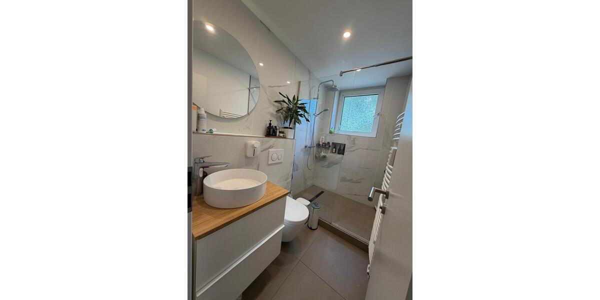 Etagenwohnung Mönchengladbach Süd - 4 Zimmer, 81 m&sup2;, 210.000&euro; | Angebot:27197356