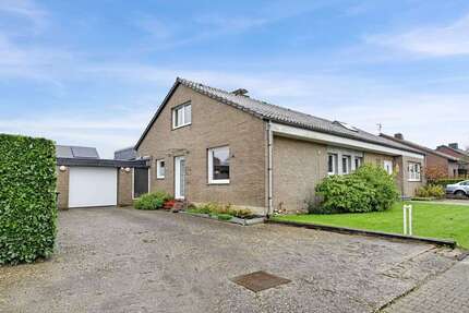 Haus Kaarst - 8 Zimmer, 272 m&sup2;, 699.000&euro; | Angebot:27097643