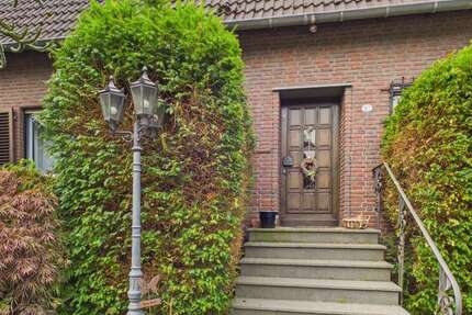 Haus Krefeld Benrad - 4 Zimmer, 112 m&sup2;, 499.000&euro; | Angebot:27002718
