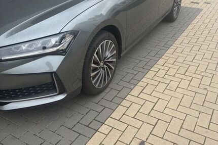 Skoda Superb 28.800 km 29.990 &euro; Düsseldorf 40489