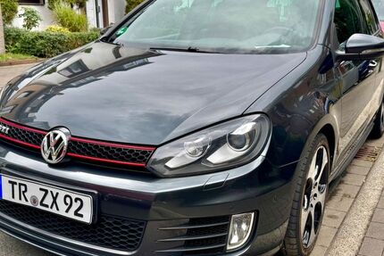 VW Golf 179.525 km 10.150 &euro; DÜSSELDORF 40468