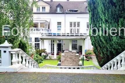 Haus Mönchengladbach Süd - 25 Zimmer, 700 m&sup2;, 1.299.000&euro; | Angebot:27314814