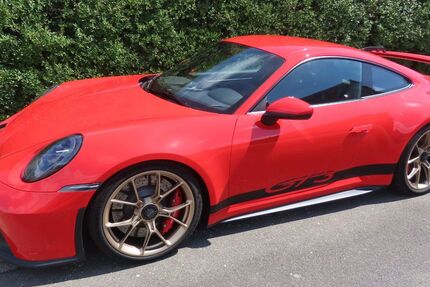 Porsche 992 9.800 km 199.000 &euro; Krefeld 47807