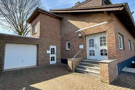 Haus Bedburg-Kirchherten Kirchherten - 9 Zimmer, 330 m&sup2;, 659.000&euro; | Angebot:27151887