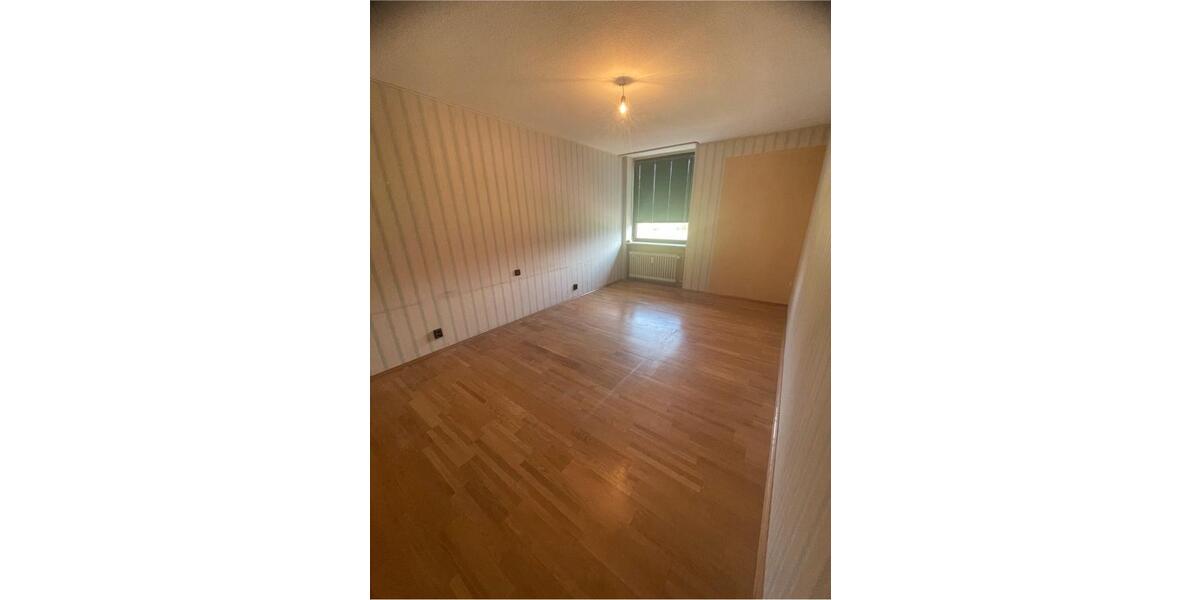 Hochparterre Düsseldorf Stadtbezirk 9 - 3.5 Zimmer, 77 m&sup2;, 207.000&euro; | Angebot:26699202