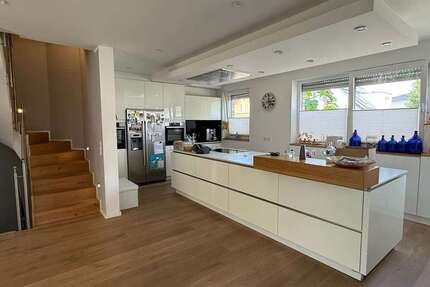 Haus Jüchen - 5 Zimmer, 184 m&sup2;, 749.000&euro; | Angebot:27294843