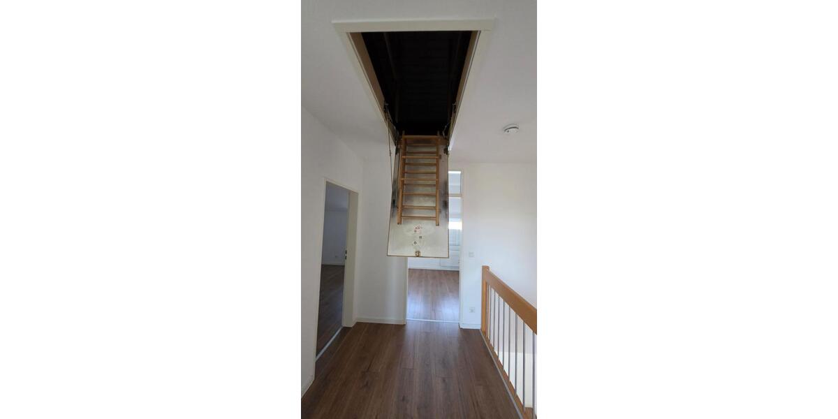 Etagenwohnung Mönchengladbach Süd - 4 Zimmer, 100 m&sup2;, 235.000&euro; | Angebot:27253690