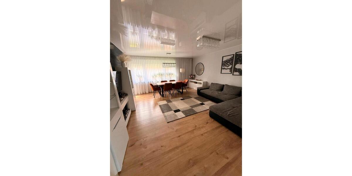 Etagenwohnung Düsseldorf Stadtbezirk 9 - 4 Zimmer, 99 m&sup2;, 385.000&euro; | Angebot:27458661