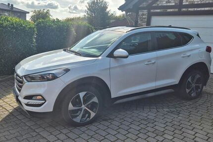 Hyundai TUCSON 115.000 km 14.999 &euro; Wegberg 41844
