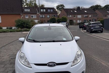 Ford Fiesta 128.000 km 4.500 &euro; Neuss 41469