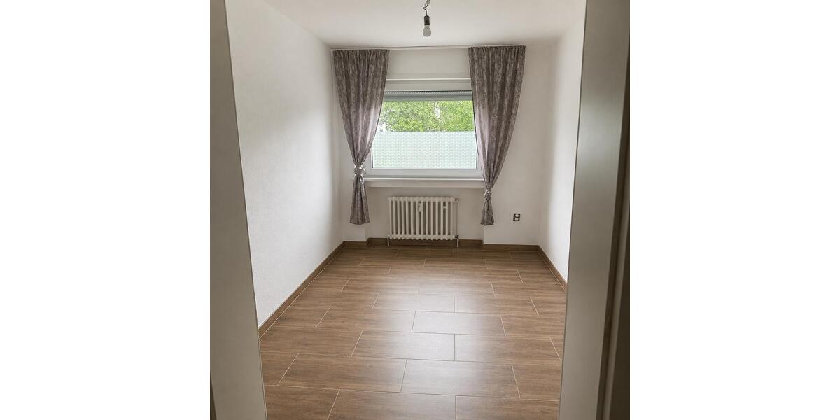 Erdgeschoßwohnung Mönchengladbach Nord - 4 Zimmer, 89 m&sup2;, 300.000&euro; | Angebot:26579277