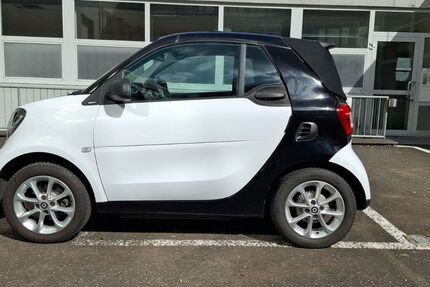 Smart ForTwo 53.650 km 10.900 &euro; Düsseldorf 40211