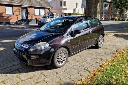 Fiat Grande Punto 102.400 km 3.300 &euro; Mönchengladbach 41238