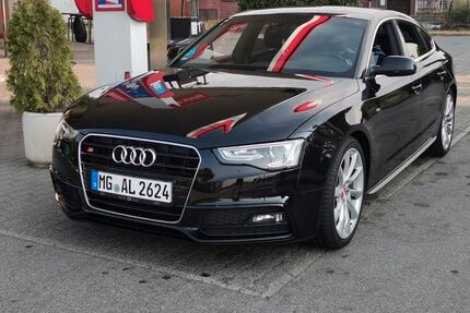 Audi A5 173.000 km 14.500 &euro; Mönchengladbach 41236