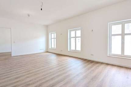 Wohnung Düsseldorf Unterbilk - 3 Zimmer, 90 m&sup2;, 2.200&euro; | Angebot:26741034