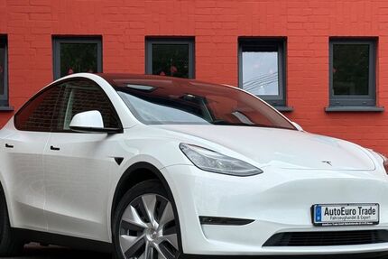 Tesla Model Y 73.318 km 35.999 &euro; Neuss 41472