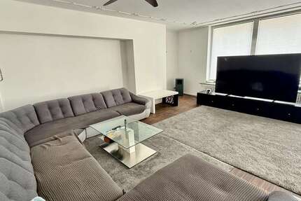Wohnung Düsseldorf Stadtmitte - 3 Zimmer, 122 m&sup2;, 2.150&euro; | Angebot:27266161