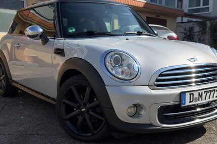 Mini Cooper 170.600 km 7.500 &euro; Düsseldorf 40225