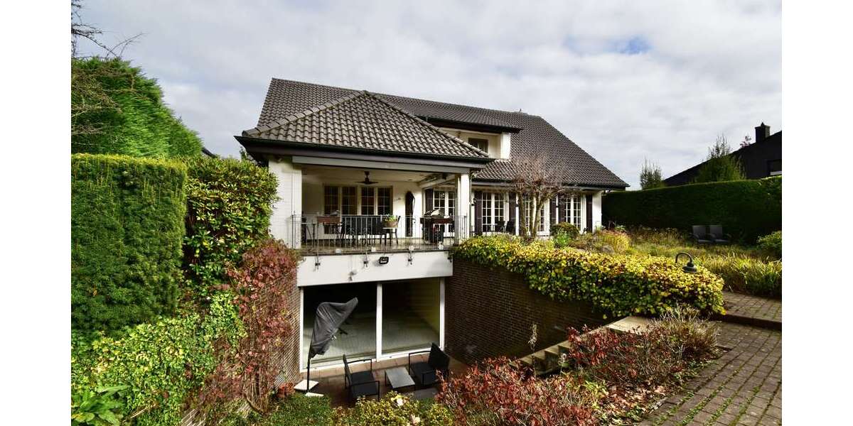 Einfamilienhaus Mönchengladbach Süd - 6 Zimmer, 301 m&sup2;, 1.249.000&euro; | Angebot:27324839