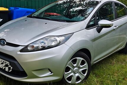 Ford Fiesta 92.000 km 4.500 &euro; Krefeld 47804
