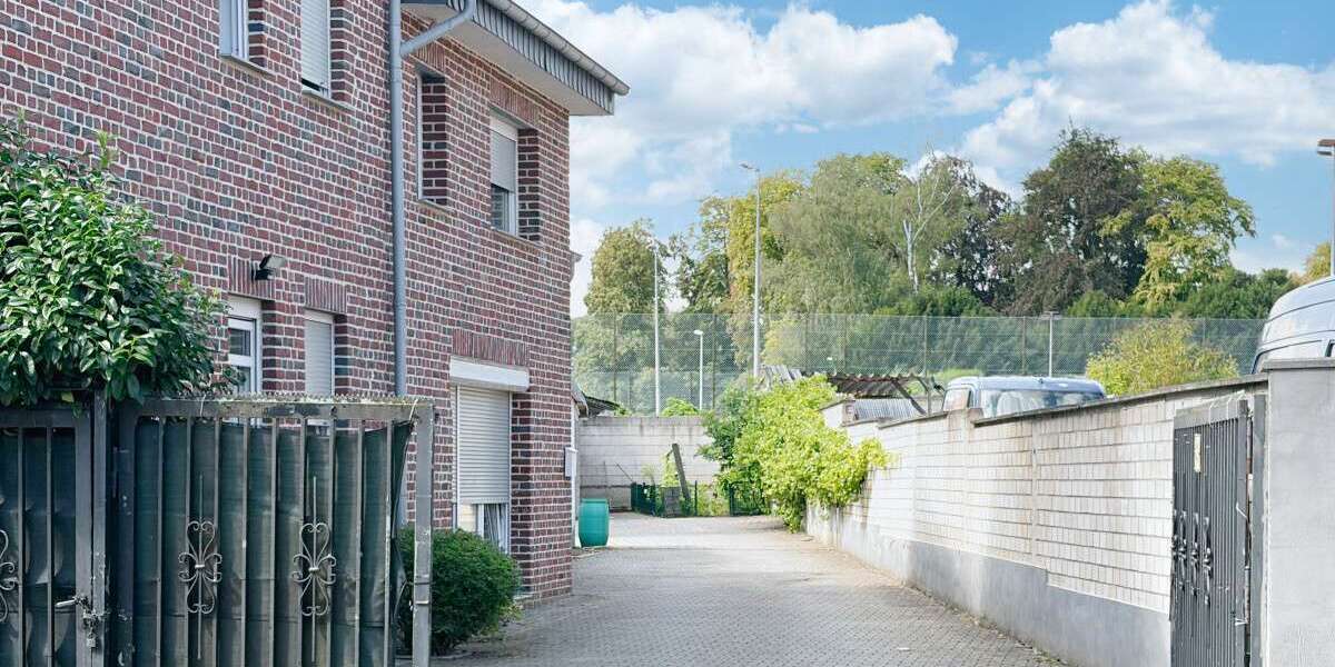 Einfamilienhaus Mönchengladbach-Wickrath Wickrath - 6 Zimmer, 181 m&sup2;, 457.000&euro; | Angebot:27318744