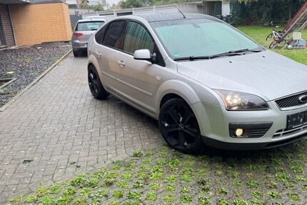 Ford Focus 104.900 km 3.750 &euro; Heinsberg 52525